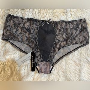 Masquerade Courtesan Short